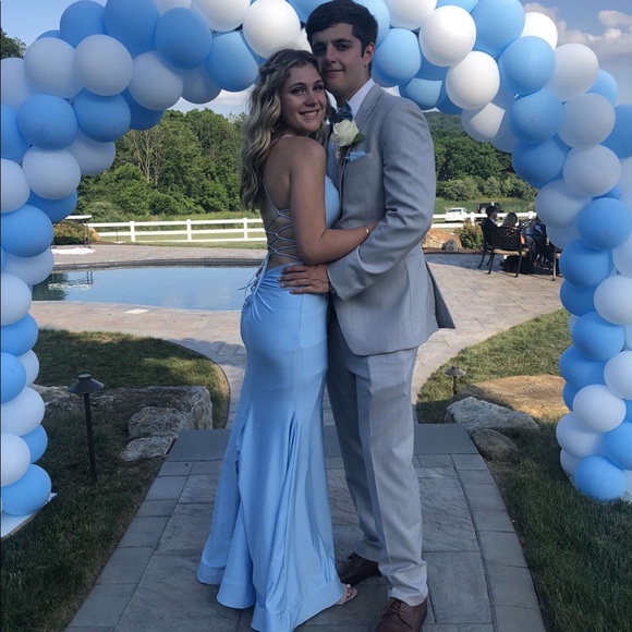 Sherri hill, size 4 light pastel blue - Picture 2 of 4